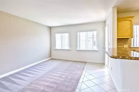 Living - 131 E 21st St, Costa Mesa, CA 92627 photo 3 of 5