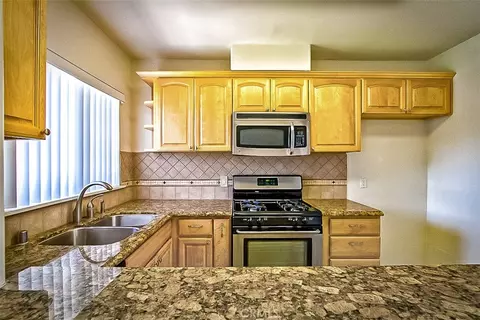 Kitchen - 131 E 21st St, Costa Mesa, CA 92627 photo 2 of 2