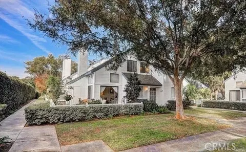 51 Greenmoor, Irvine, CA 92614