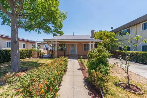 532 S Flower St, Inglewood, CA 90301