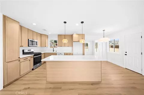 7645 Hilton Ave, Yucca Valley, CA 92284