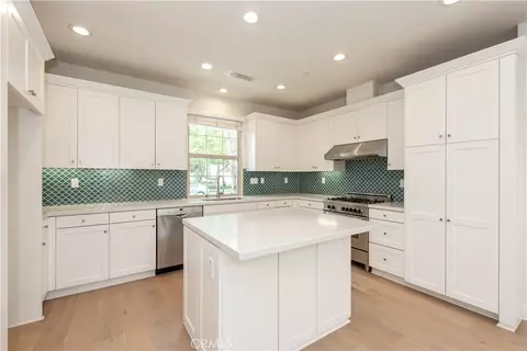 Kitchen - 152 Excursion, Irvine, CA 92618 photo 1 of 2