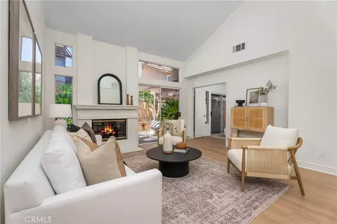 13367 Calle Antequera, Tustin, CA 92782