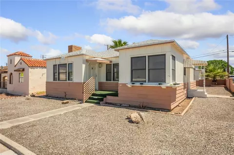 Exterior - 1719 Wasington St, Needles, CA 92363 photo 2 of 5