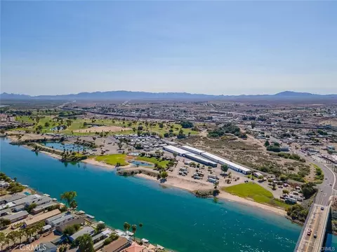 View/Area - 1719 Wasington St, Needles, CA 92363 photo 4 of 7