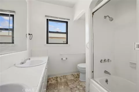Bath - 1719 Wasington St, Needles, CA 92363 photo 2 of 2