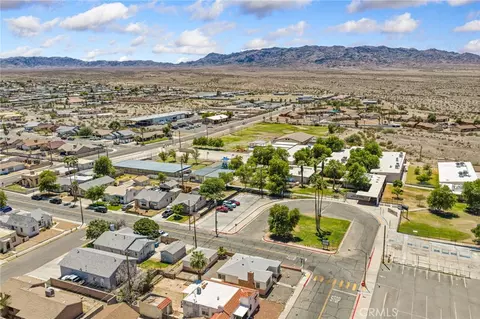 View/Area - 1719 Wasington St, Needles, CA 92363 photo 1 of 7