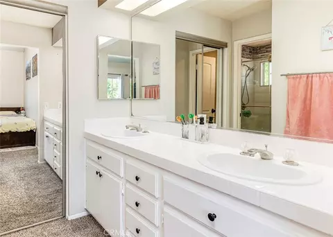 Bath - 2495 Paseo Circulo, Tustin, CA 92782 photo 1 of 3