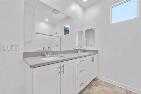 Bath - 1345 Clary Ct, Upland, CA 91786 photo 1 of 2
