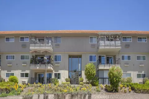 2370 Via Mariposa W #2C, Laguna Woods, CA 92637