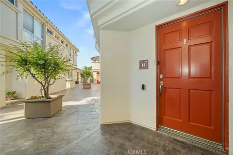 2101 E 15th #11, Newport Beach, CA 92663