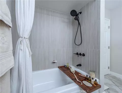Bath - 1140 E Ocean Blvd #134, Long Beach, CA 90802 photo 4 of 4