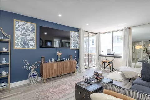 Living - 1140 E Ocean Blvd #134, Long Beach, CA 90802 photo 1 of 2
