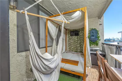 Exterior - 1140 E Ocean Blvd #134, Long Beach, CA 90802 photo 3 of 12