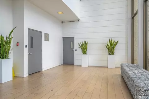 Entry Way - 1140 E Ocean Blvd #134, Long Beach, CA 90802 photo 1 of 3