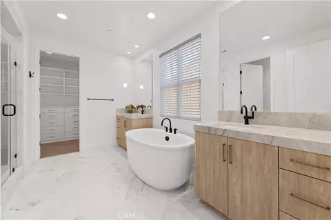 Bath - 149 Somera, Irvine, CA 92602 photo 2 of 6