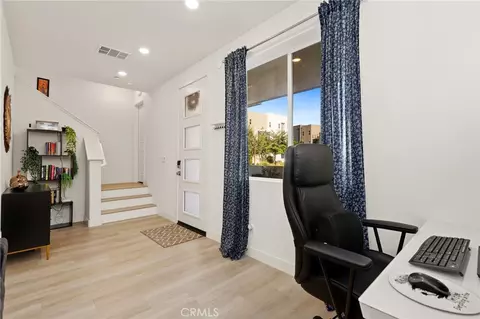 Entry Way - 257 Sash, Irvine, CA 92618 photo 1 of 4