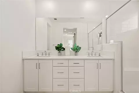Entry Way - 257 Sash, Irvine, CA 92618 photo 4 of 4