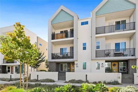 Exterior - 257 Sash, Irvine, CA 92618 photo 3 of 3