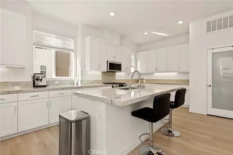 Kitchen - 257 Sash, Irvine, CA 92618 photo 1 of 5