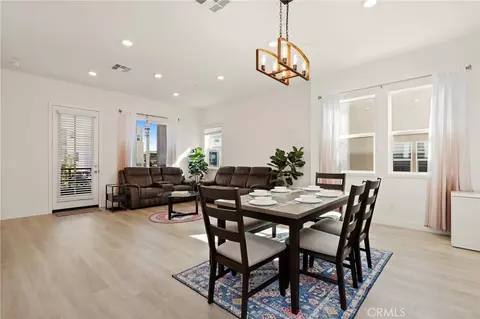 Dining - 257 Sash, Irvine, CA 92618 photo 1 of 3
