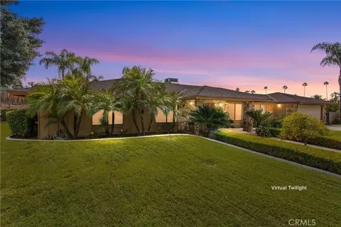 1422 Henrietta St, Redlands, CA 92373