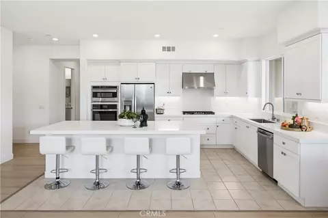 Kitchen - 175 Sash, Irvine, CA 92618 photo 5 of 6