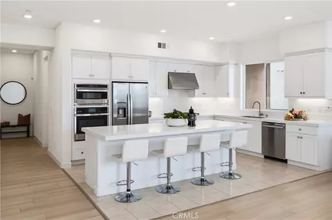 Kitchen - 175 Sash, Irvine, CA 92618 photo 6 of 6