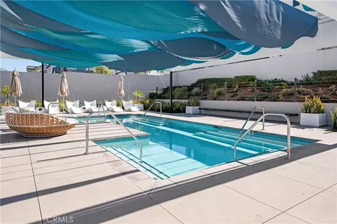 Exterior - 175 Sash, Irvine, CA 92618 photo 5 of 8