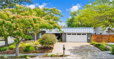 25431 Classic Dr, Mission Viejo, CA 92691
