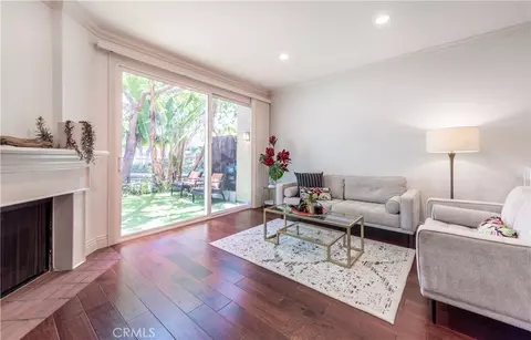Living - 249 Pineview, Irvine, CA 92620 photo 2 of 3
