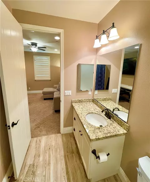 Bath - 12468 Locke, Riverside, CA 92503 photo 8 of 11