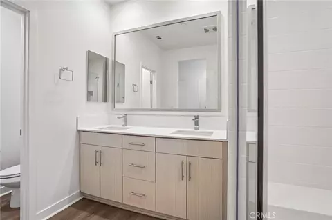 Bath - 144 S Iris, Compton, CA 90220 photo 6 of 6