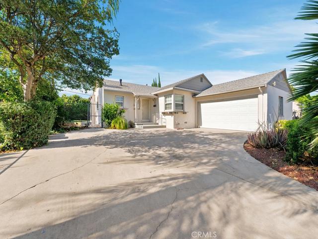 20457 Schoolcraft St, Winnetka, CA 91306