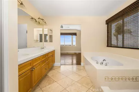 Bath - 6148 E Cliffway Dr, Orange, CA 92869 photo 4 of 6