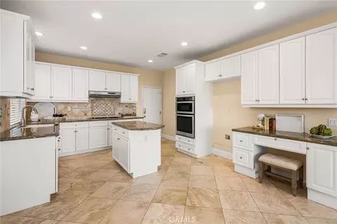 Kitchen - 6148 E Cliffway Dr, Orange, CA 92869 photo 3 of 5