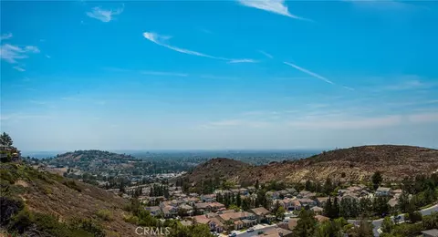 View/Area - 6148 E Cliffway Dr, Orange, CA 92869 photo 4 of 7