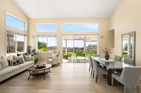 Living - 6148 E Cliffway Dr, Orange, CA 92869 photo 2 of 9