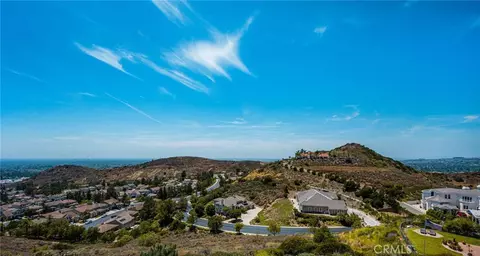 View/Area - 6148 E Cliffway Dr, Orange, CA 92869 photo 5 of 7