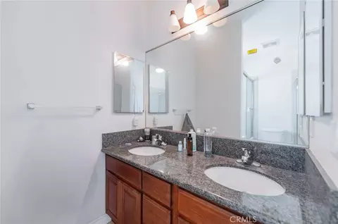 Bath - 636 E 220th, Carson, CA 90745 photo 3 of 4