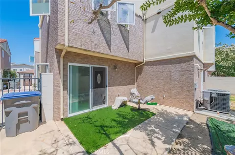 Exterior - 636 E 220th, Carson, CA 90745 photo 4 of 6