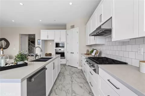 Kitchen - 118 Tomahawk, Irvine, CA 92618 photo 2 of 5