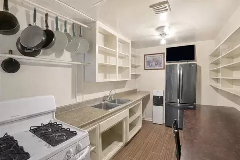 Kitchen - 659 S 7th St, Colton, CA 92324 photo 2 of 2