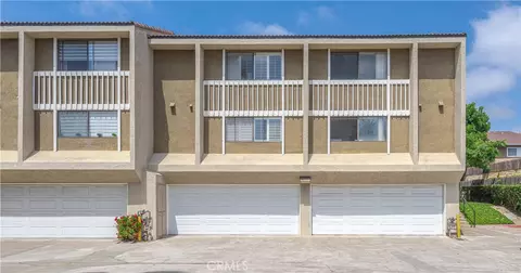 380 W Wilson #F106, Costa Mesa, CA 92627
