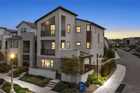 427 Flycatcher, Irvine, CA 92618