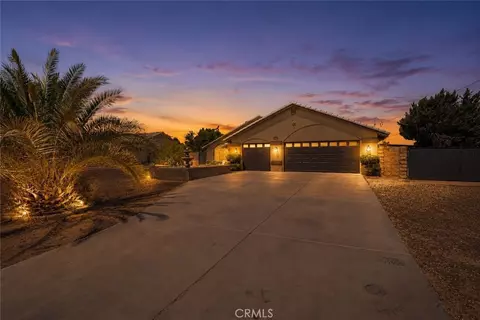 7592 Redwood Ave, Hesperia, CA 92345