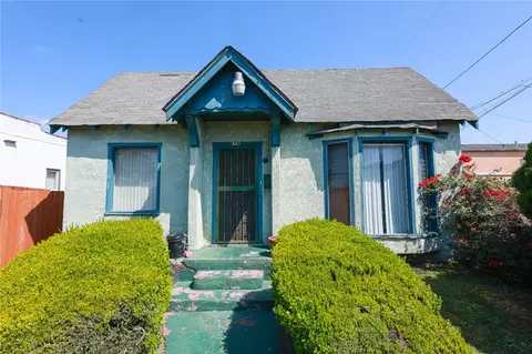 447 E 94th St, Los Angeles, CA 90003