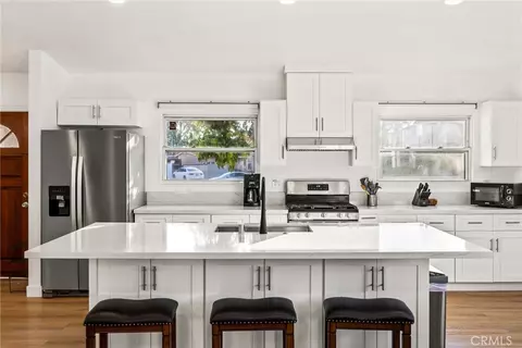1019 W W Pne, West Covina, CA 91790