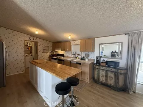 Kitchen - 149700 Serrano Ct, Big River, CA 92242 photo 1 of 3