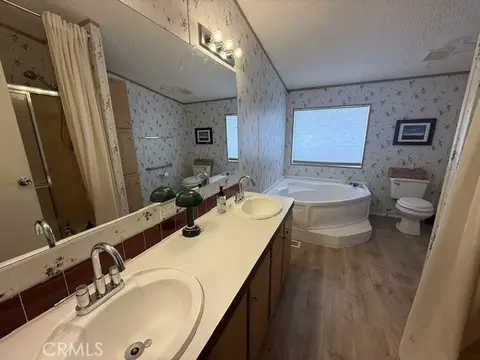 Bath - 149700 Serrano Ct, Big River, CA 92242 photo 2 of 2
